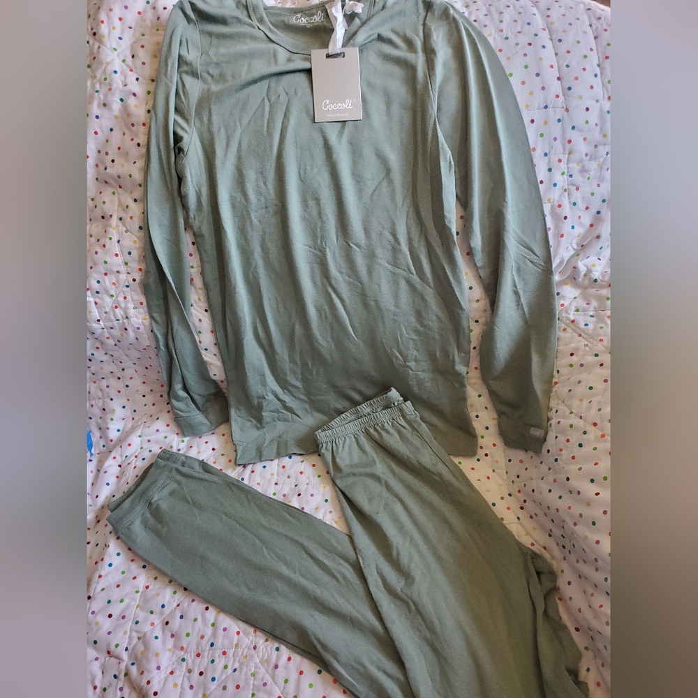 Coccoli pj set size 12 years.